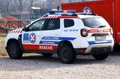 Dacia Duster: GSS Srbija - Gorska sluzba spasavanja Srbije | Mountain Rescue Service of Serbia [Replace | ELS]
